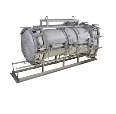 qualité Mousse de la boîte d'égout en aluminium argenté et réservoir d'eau Mousse de la rotoplastie usine