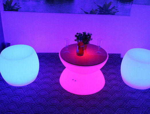 Harga yang bagus Komersial Polyethylene Roto Molded Furniture LED Bar Meja Dan Kursi on line